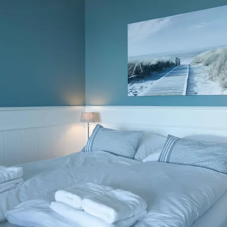 Lotsenbude Mit Traumhaftem Blick Ueber Nordsee Etage 18